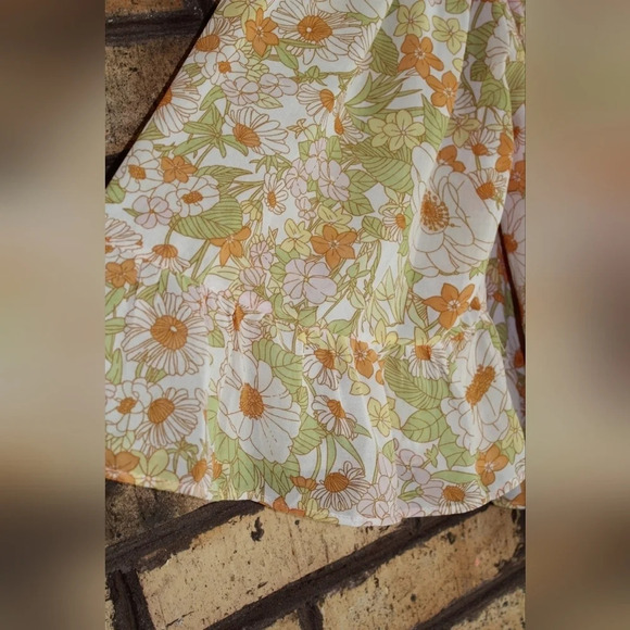 NWT Kori floral flowy blouse - Picture 5 of 7